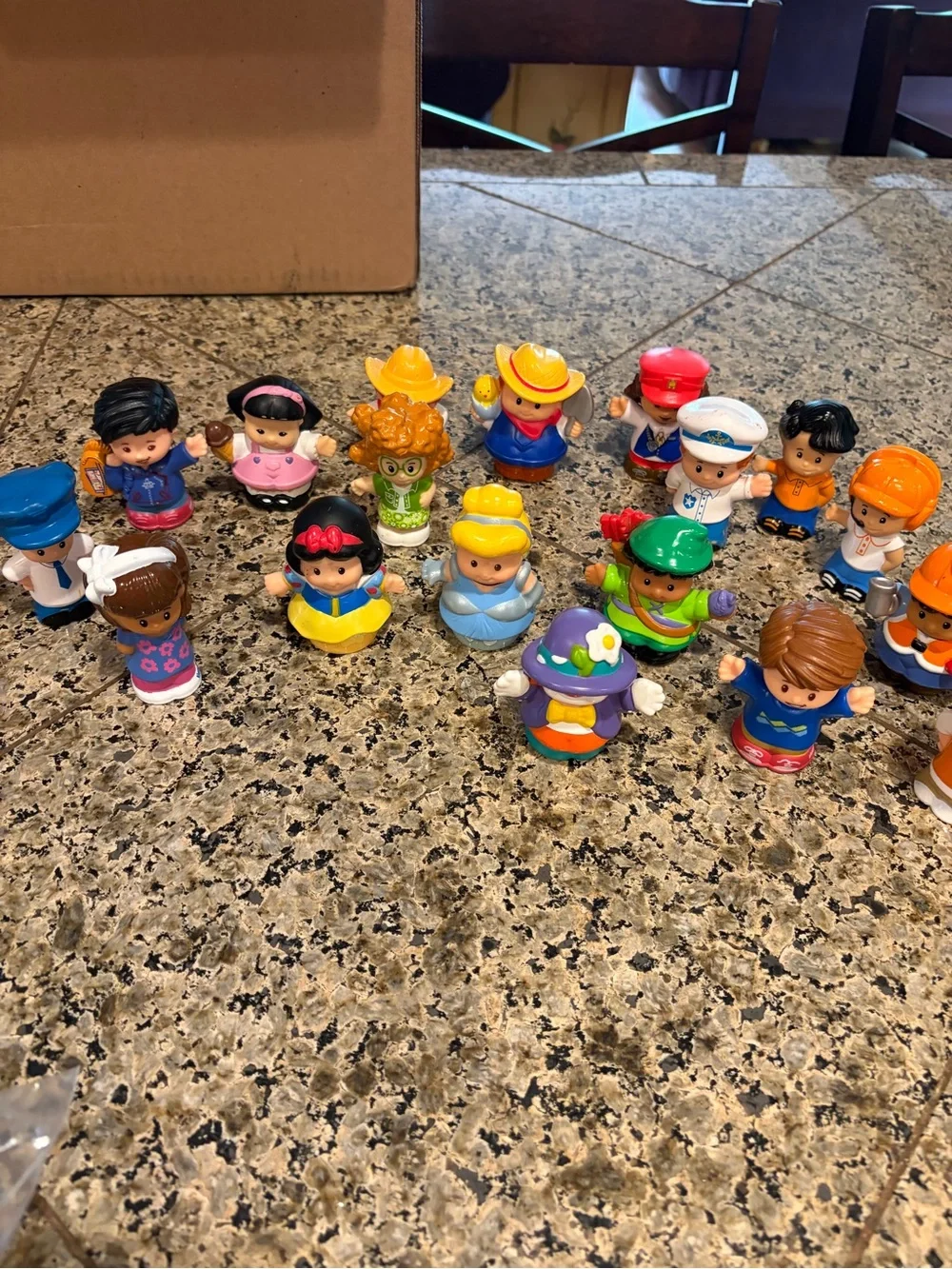Fisher Price Little People Lot 18 Figures